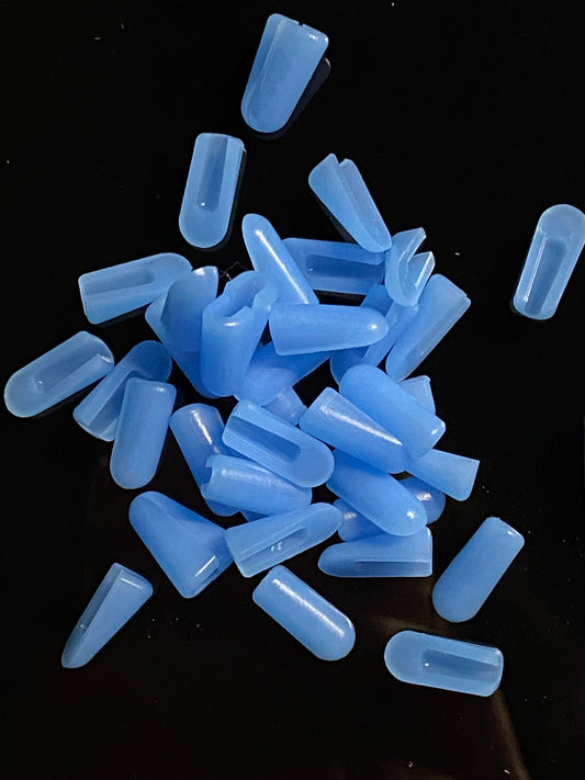 Dark blue end caps, view from all sides
