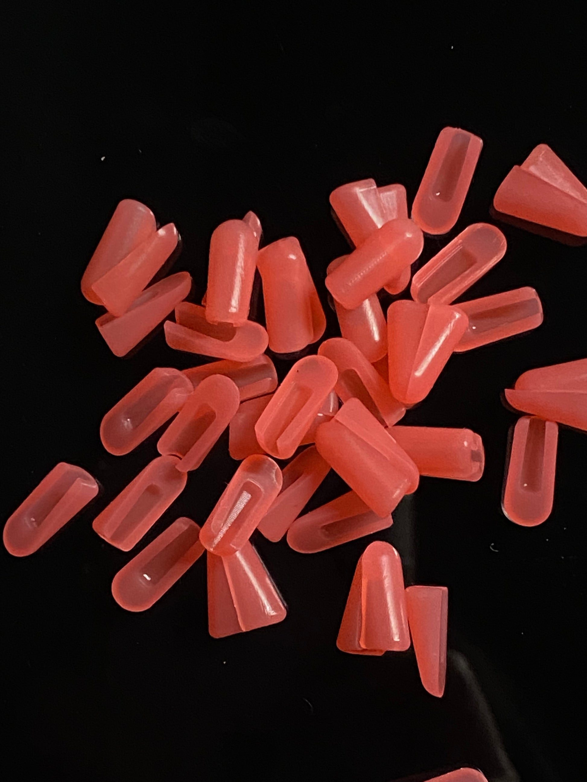 Red end caps, view from various sides